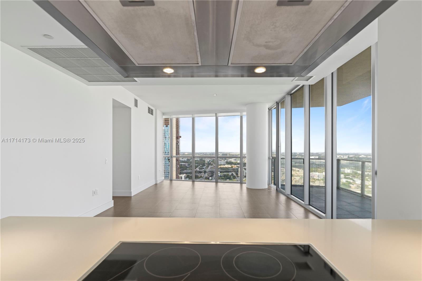 1100 Biscayne Boulevard, Unit 4005 Miami, FL 33132 - Photo 5 of 53