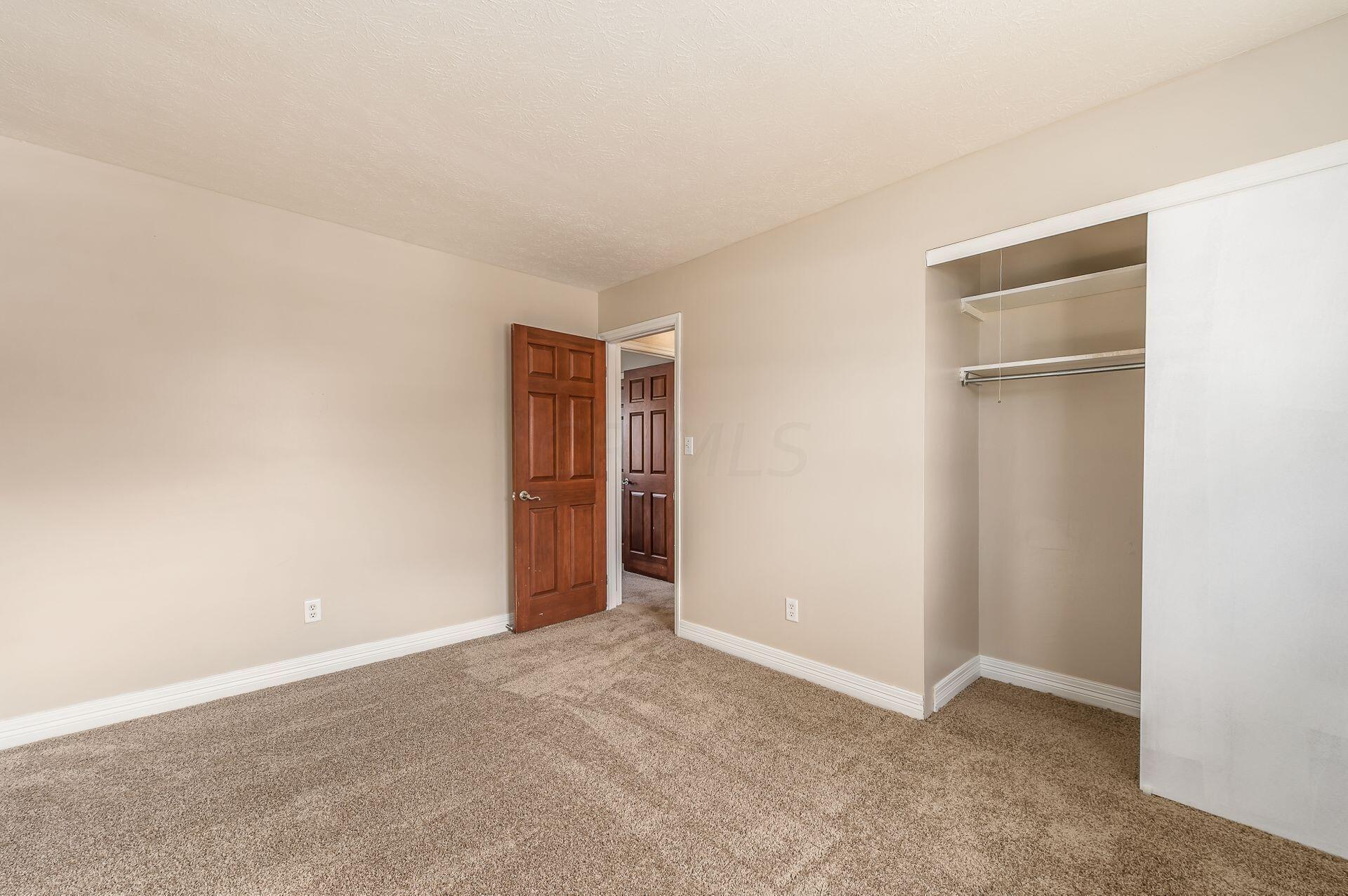 5150 Upton Road North Columbus, OH 43232 - Photo 19 of 29 019_f0c6529_W Upton Rd N-046