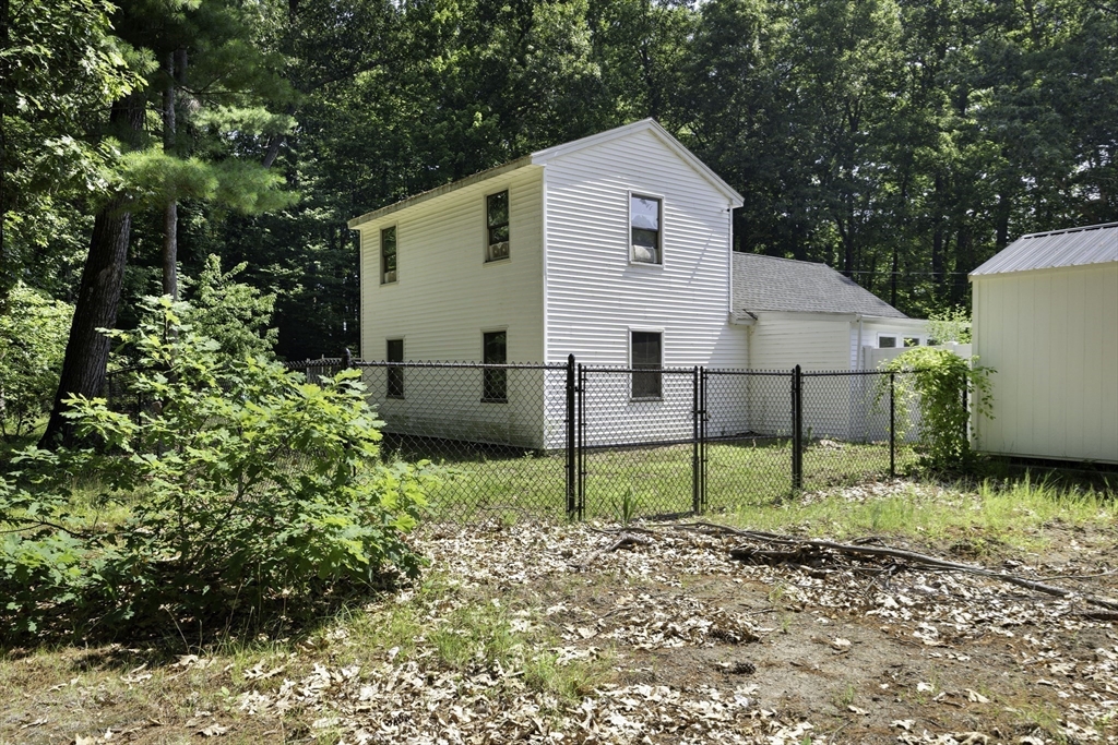 284 Buck Pond Road Westfield, MA 01085 - Photo 32 of 36