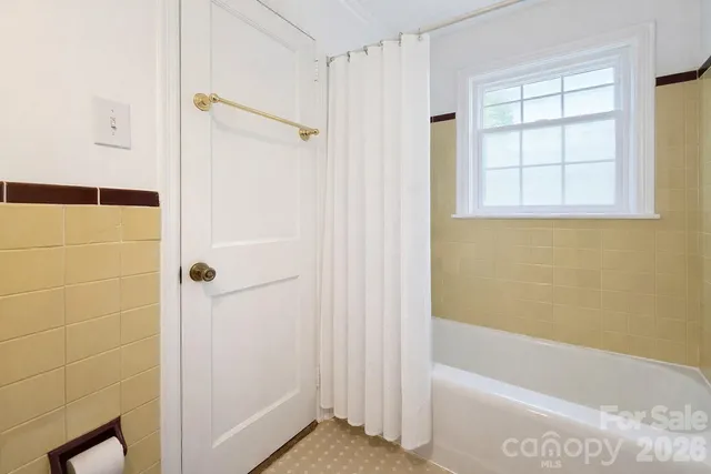 $998,800 | 4467 Woodlark Lane, Charlotte, NC 28211