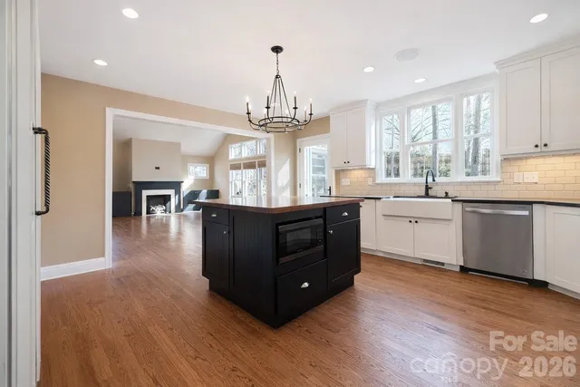 $998,800 | 4467 Woodlark Lane, Charlotte, NC 28211