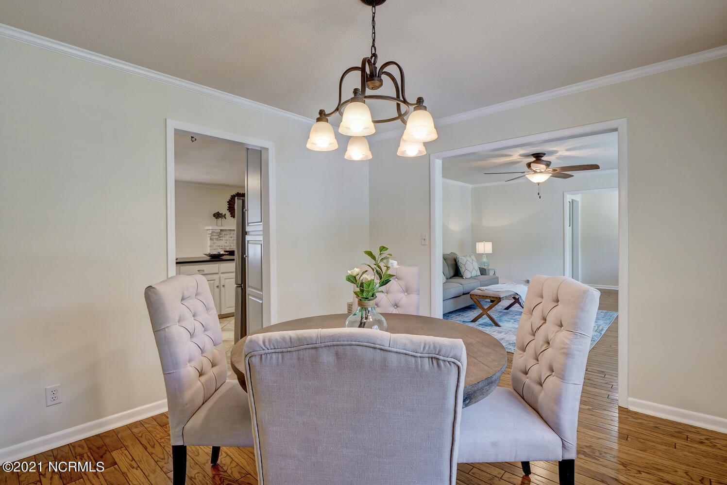 222 Quail Ridge Road Wilmington, NC 28409 - Photo 14 of 37 8 dining room
