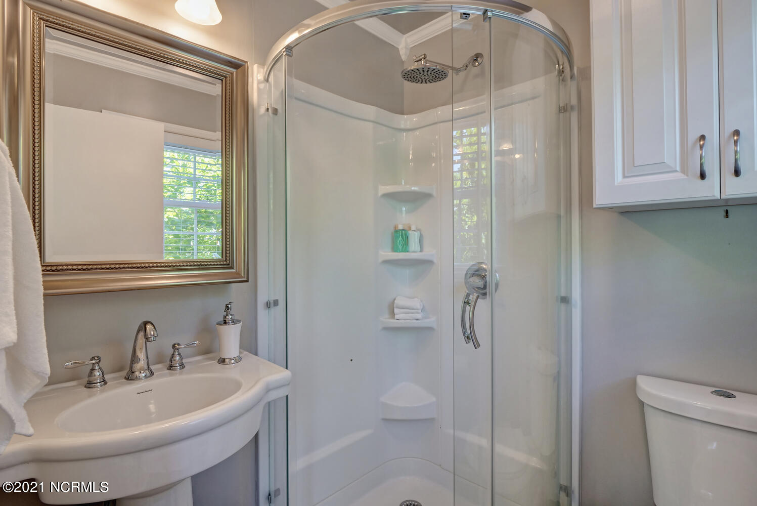 222 Quail Ridge Road Wilmington, NC 28409 - Photo 18 of 37 18 Master Bath