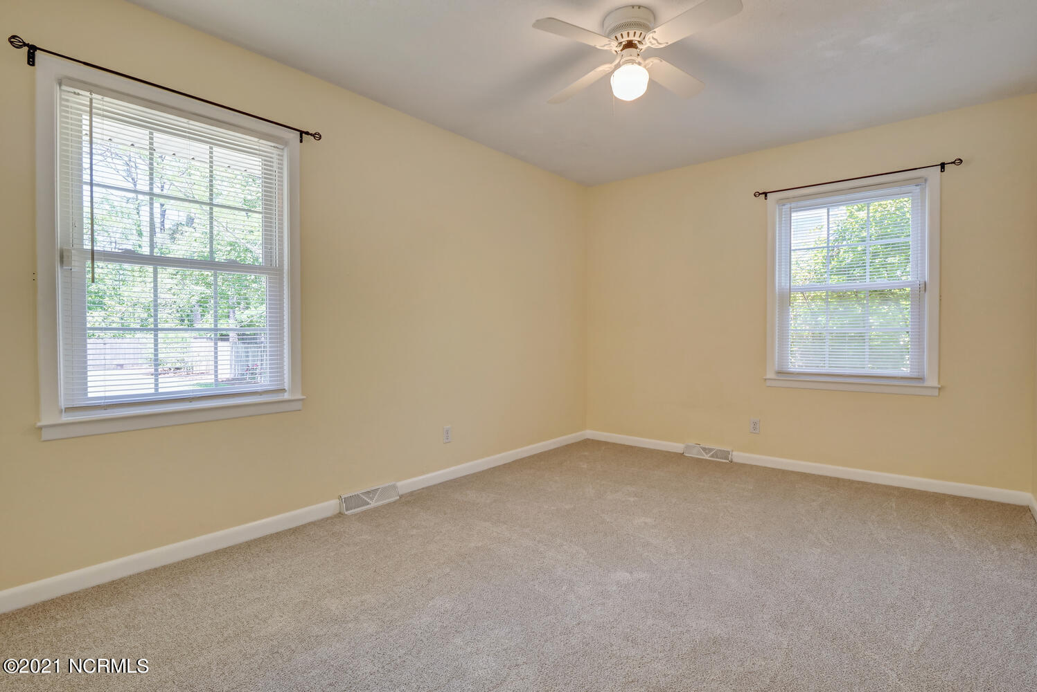 222 Quail Ridge Road Wilmington, NC 28409 - Photo 20 of 37 20 BR 2
