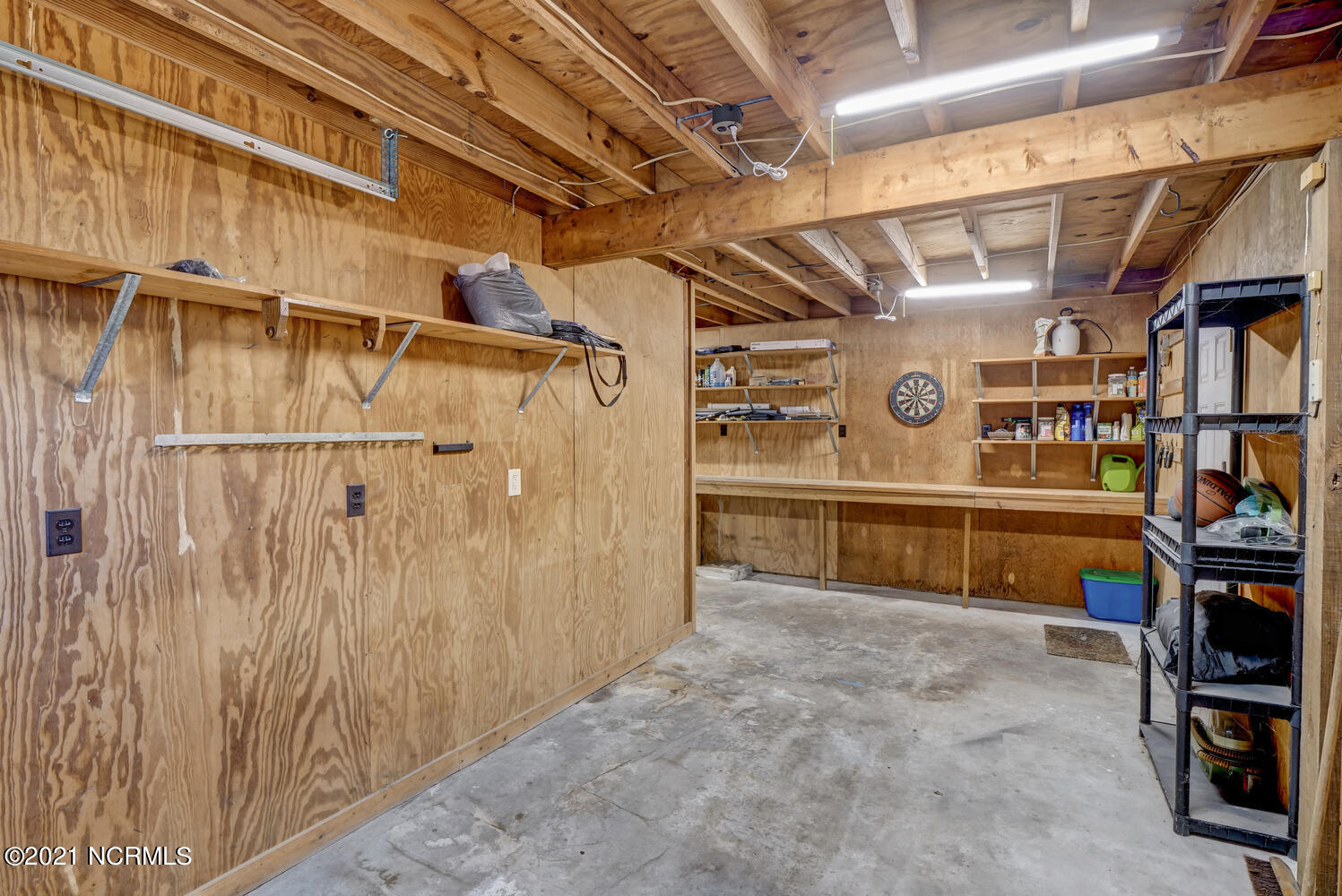 222 Quail Ridge Road Wilmington, NC 28409 - Photo 31 of 37 32 garge interior and workshop