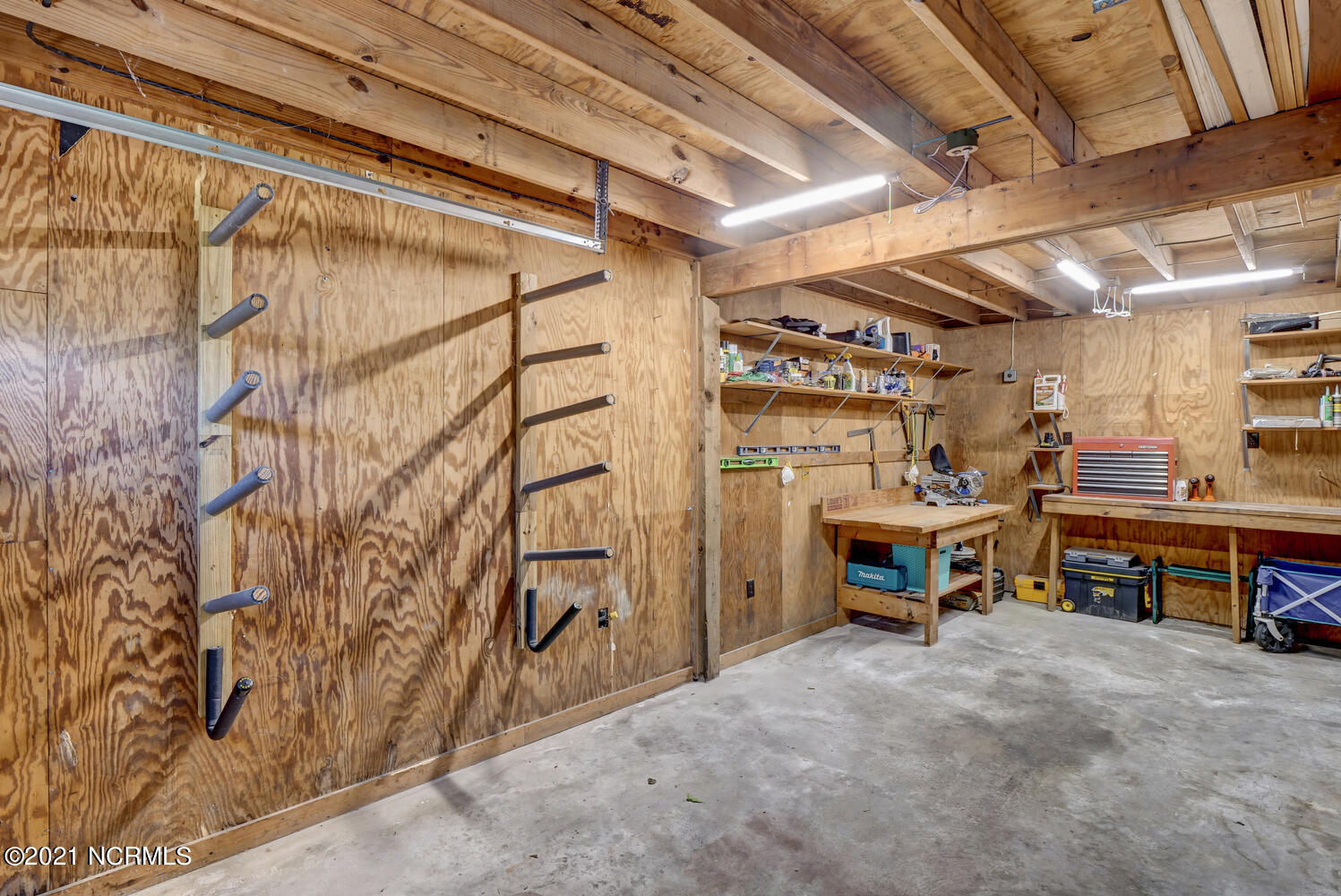 222 Quail Ridge Road Wilmington, NC 28409 - Photo 32 of 37 33 garage workshop