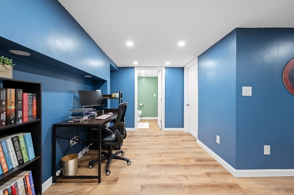 29 Carr Street Sutton, MA 01590 - Photo 22 of 41