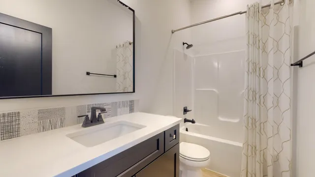 $639,900 | 5155 Shoreside Court, Maize, KS 67101