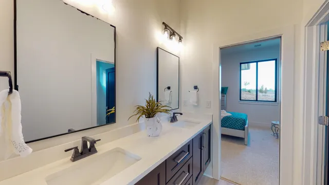 $639,900 | 5155 Shoreside Court, Maize, KS 67101