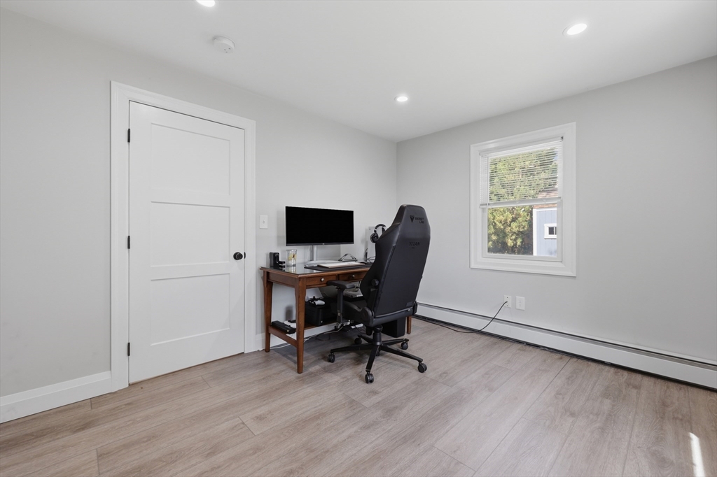 55 Westview Road Worcester, MA 01602 - Photo 17 of 30