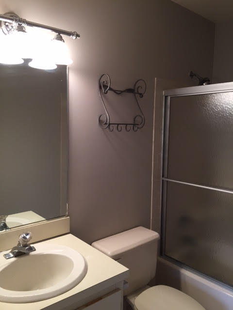 8588 Overset Lane, Unit C Boca Raton, FL 33496 - Photo 7 of 8 Second Bathroom