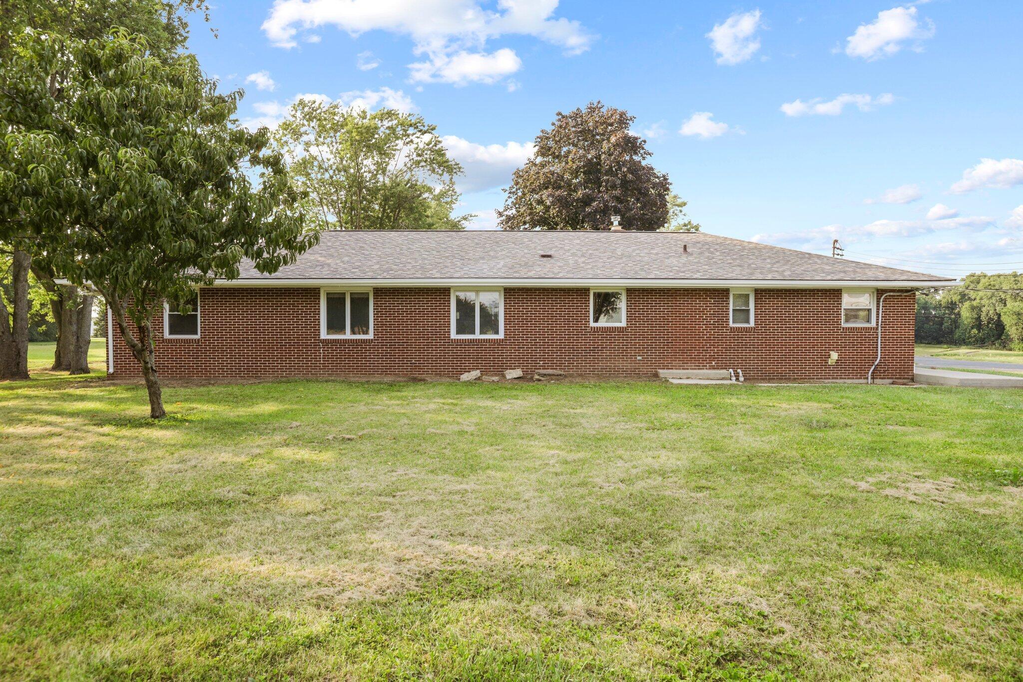 7941 Hayden Run Road Hilliard, OH 43026 - Photo 7 of 63 79-web-or-mls-IMG_2028_1
