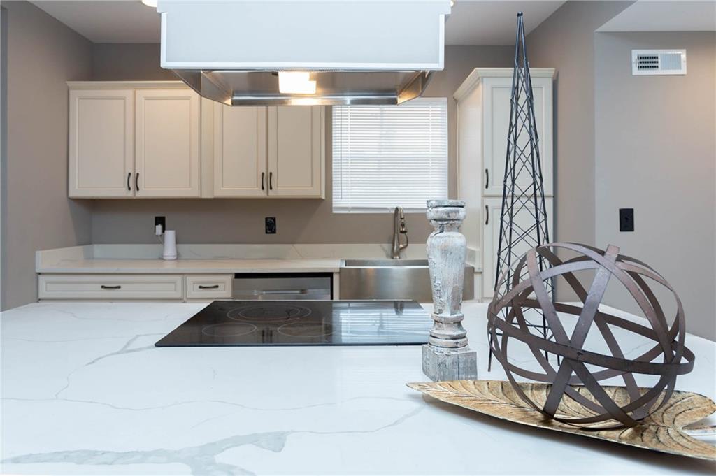 3237 Ruckle Street Indianapolis, IN 46205 - Photo 15 of 35 Gallery Image 15