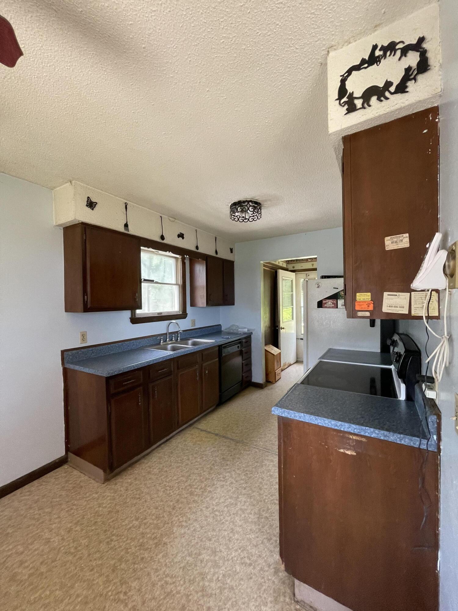 356 Wolfboro Road Stetson, ME 04488 - Photo 10 of 36 Kitchen