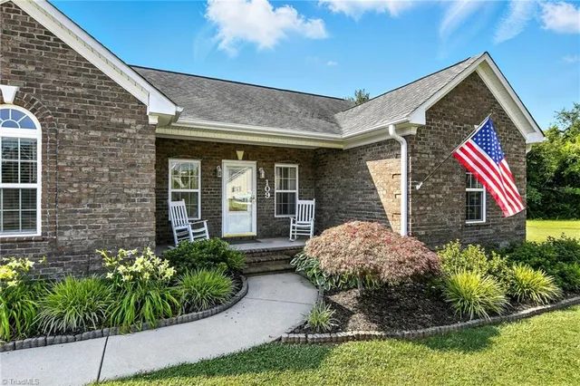 $419,900 | 109 Marbrook Drive, Mocksville, NC 27028