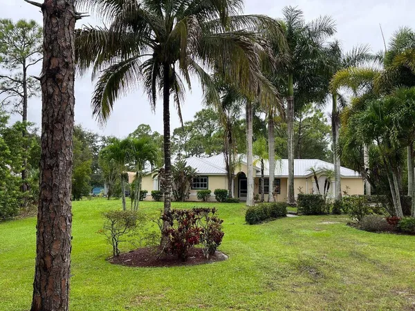 $3,100 | 5707 Silver Oak Drive, Fort Pierce, FL 34982