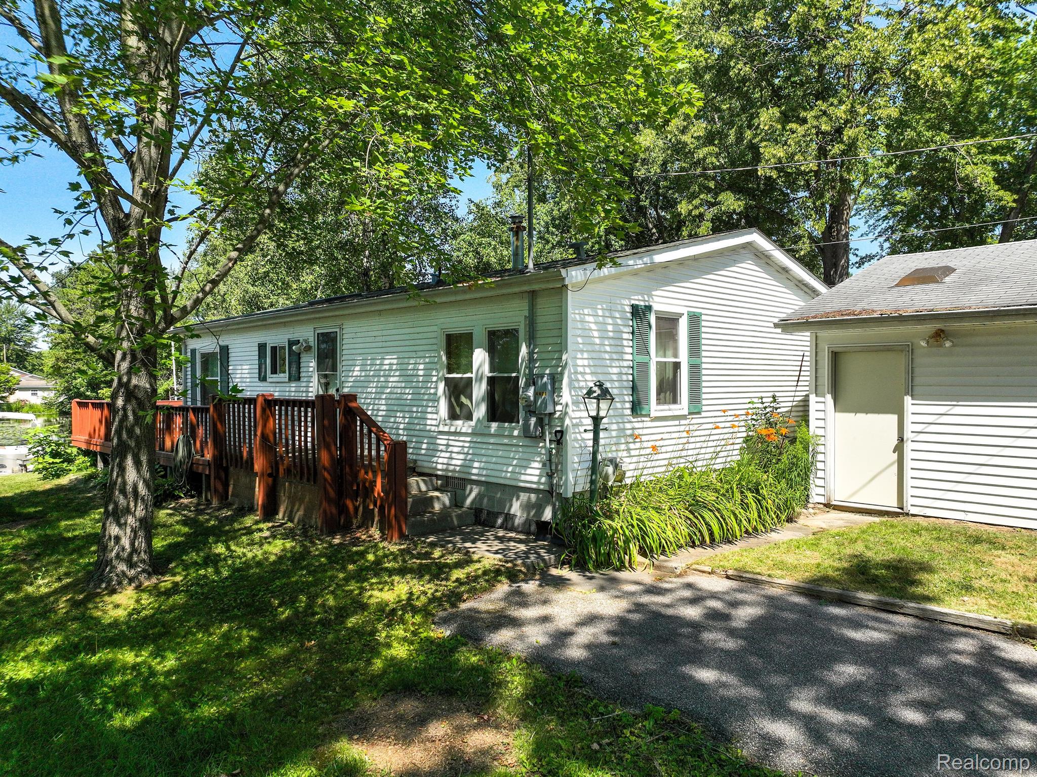 4470 Bay Road Gladwin, MI 48624 - Photo 3 of 21 Gallery Image 3