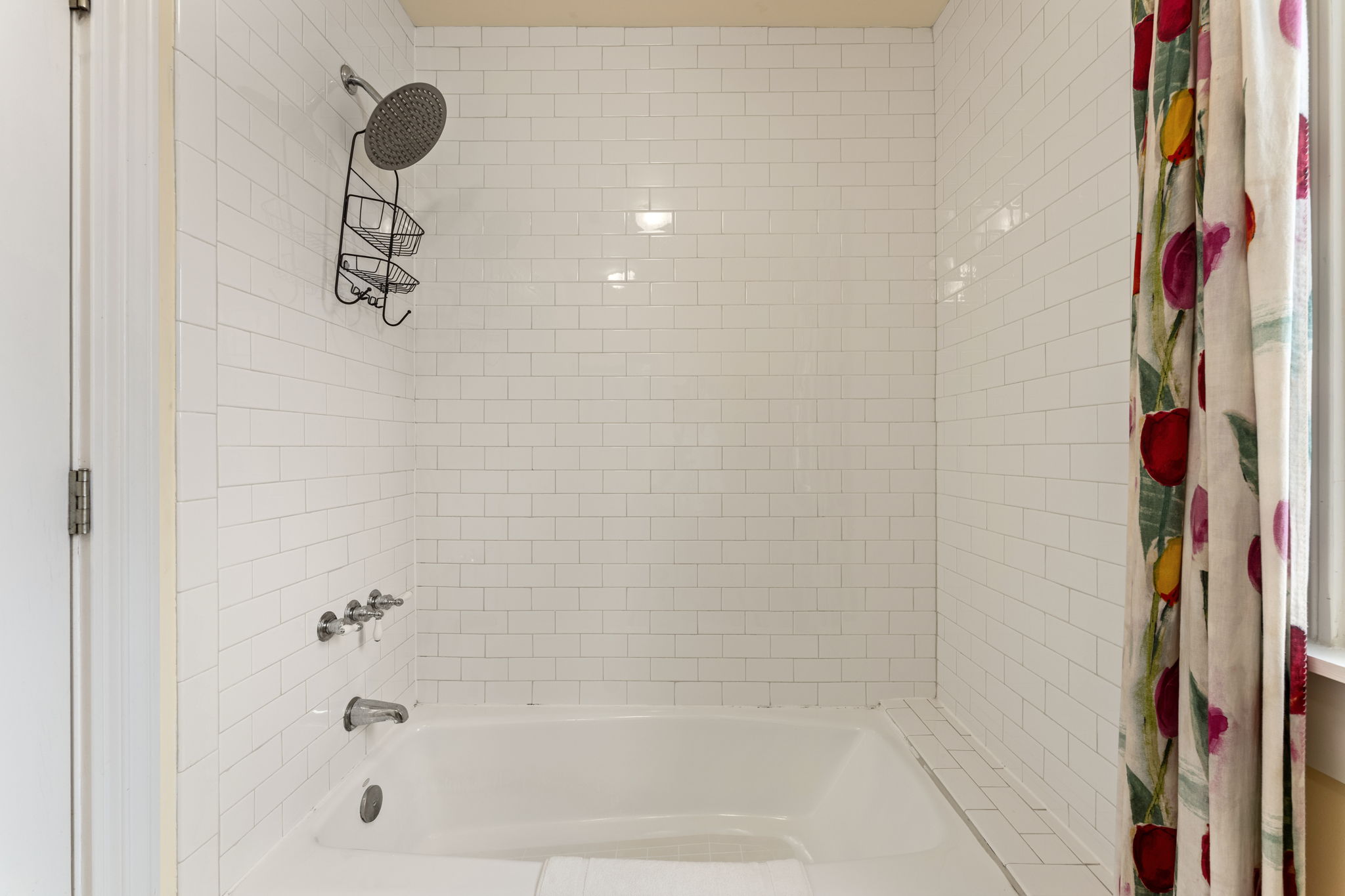 3409 Gatlin Creek Road Dripping Springs, TX 78620 - Photo 23 of 40 a bathroom with a shower