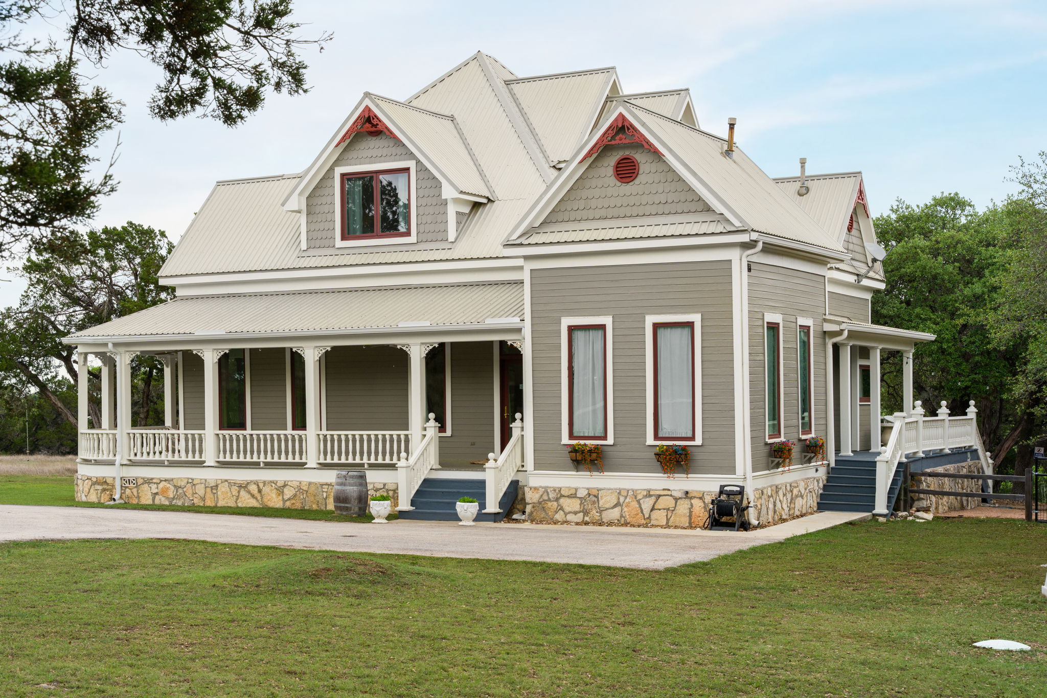 3409 Gatlin Creek Road Dripping Springs, TX 78620 - Photo 4 of 40 a front view of a house with a yard