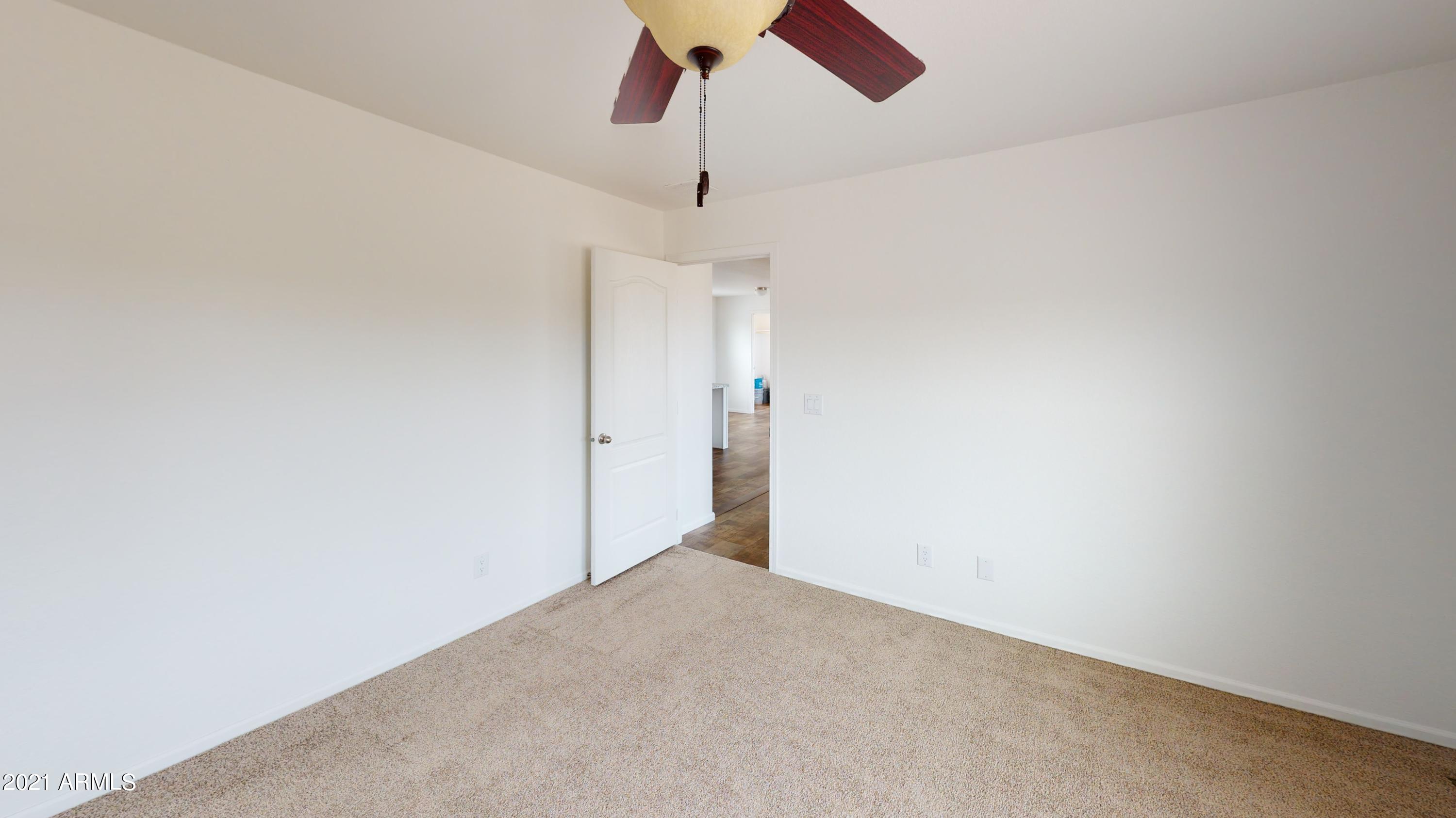 4226 North Razorback Drive Florence, AZ 85132 - Photo 9 of 13 4226-N-Razorback-Unfurnished (3)