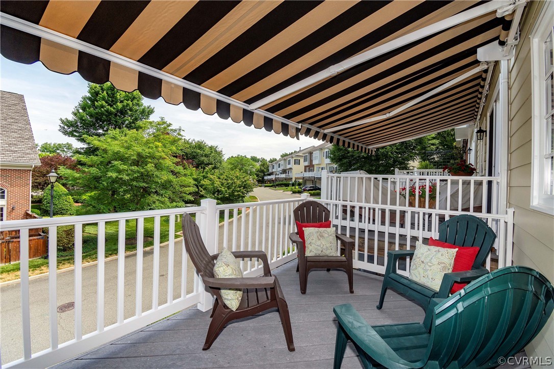 1122 Hyde Lane Henrico, VA 23229 - Photo 18 of 50 a view of a chair in wooden deck