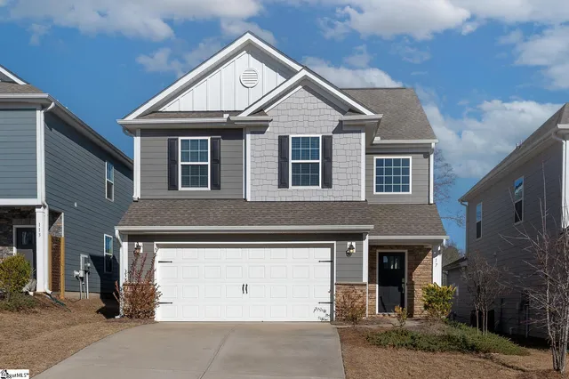 $305,000 | 117 Magnolia Street, Reidville, SC 29388