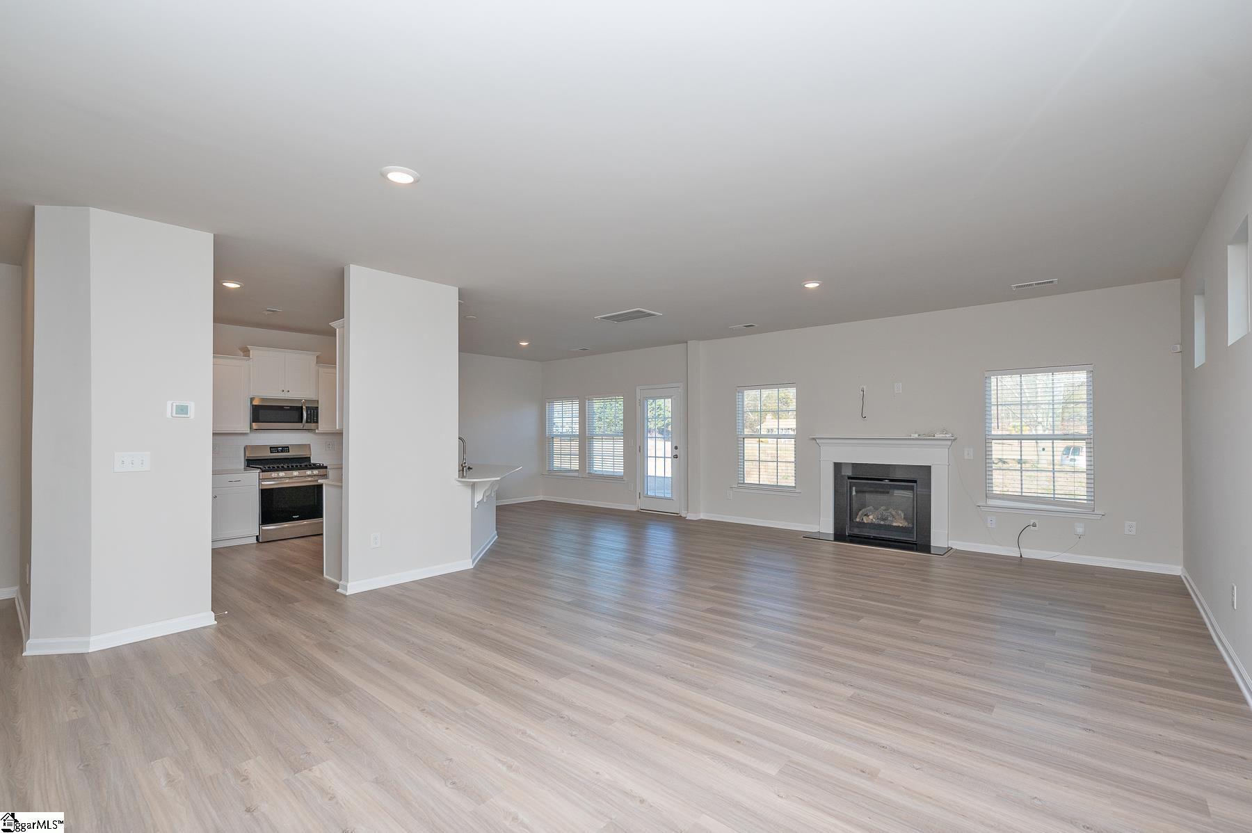 117 Magnolia Street Reidville, SC 29388 - Photo 5 of 23