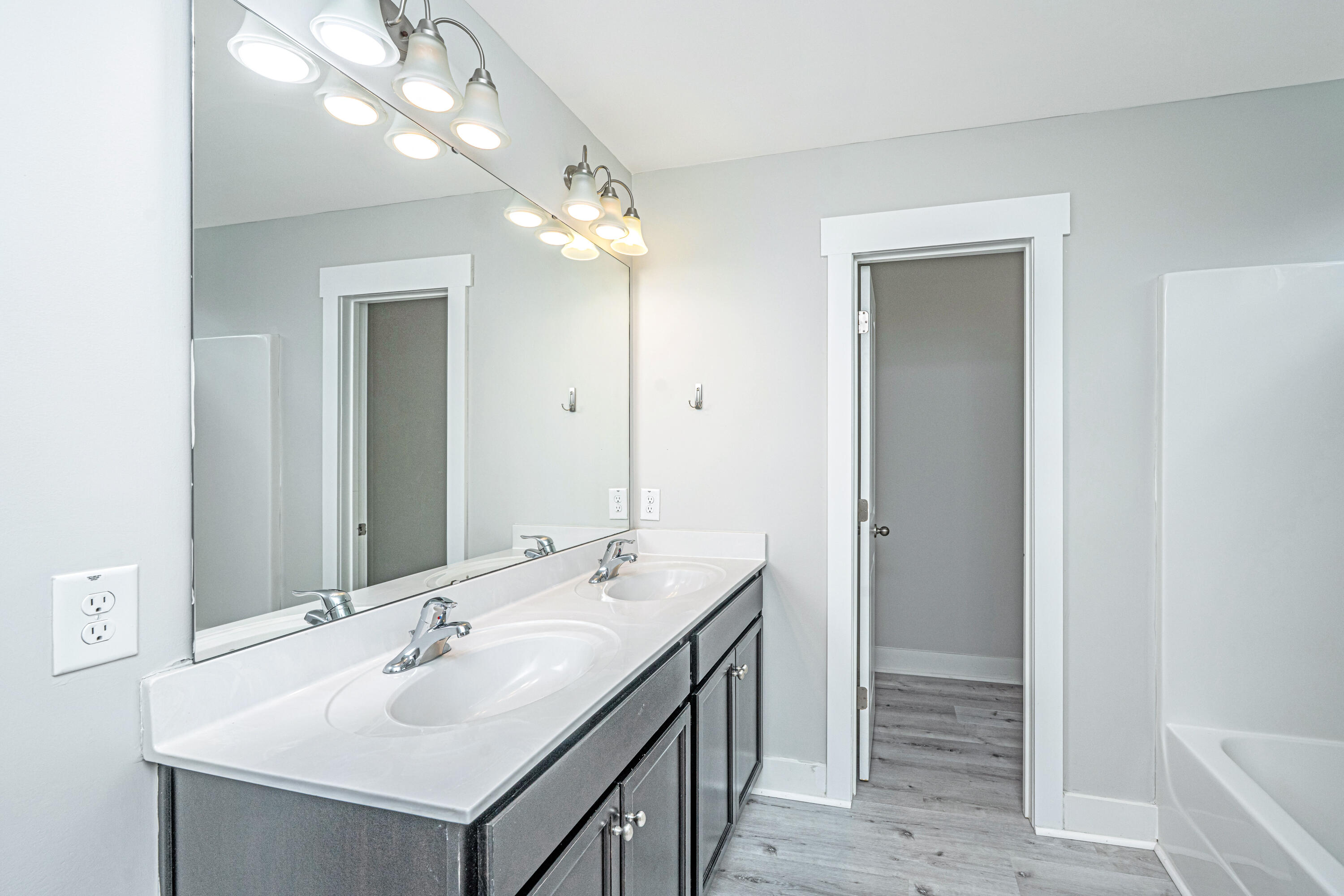 4042 Exploration Road Ladson, SC 29456 - Photo 18 of 43 4042ExplorationRd018