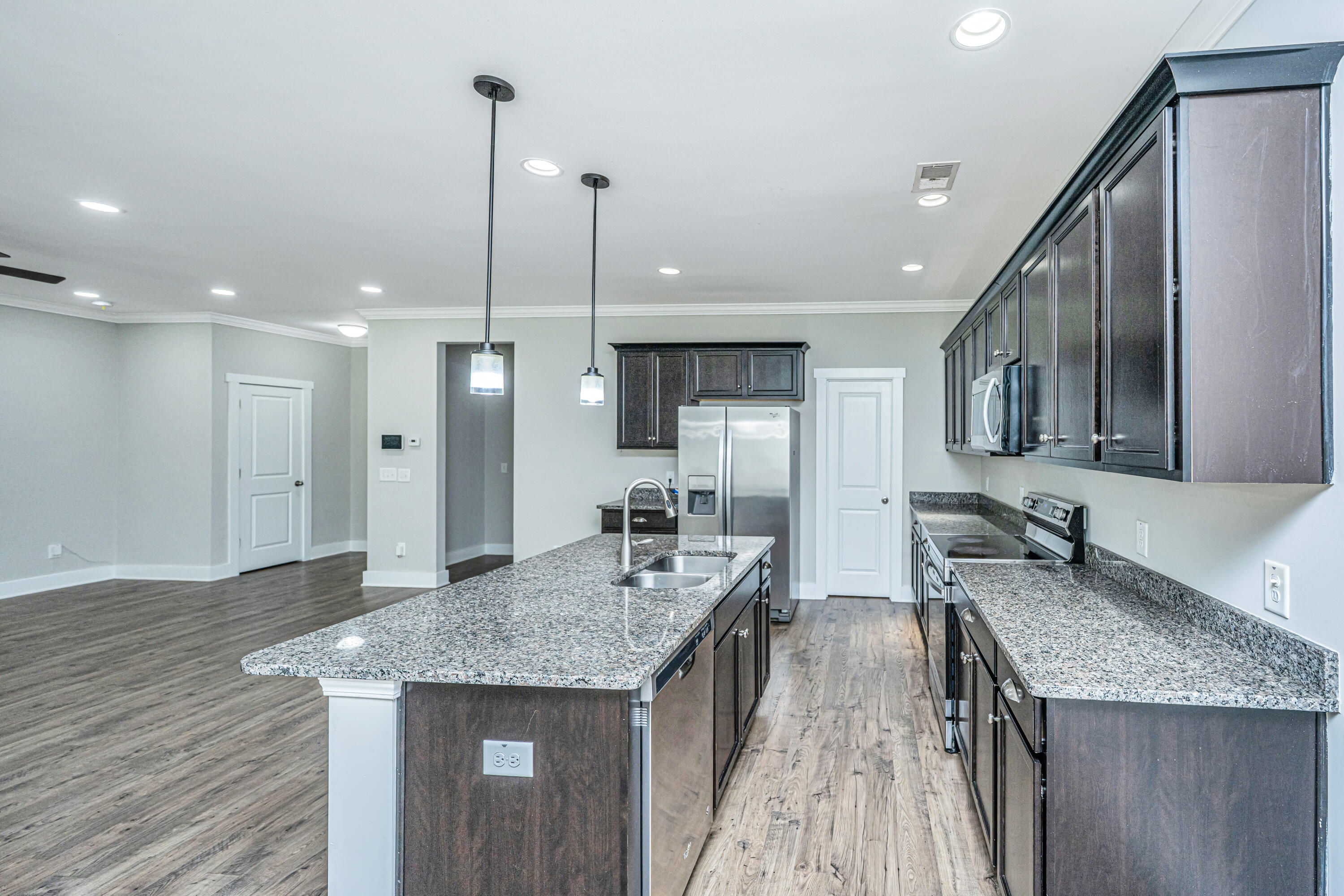 4042 Exploration Road Ladson, SC 29456 - Photo 8 of 43 4042ExplorationRd008