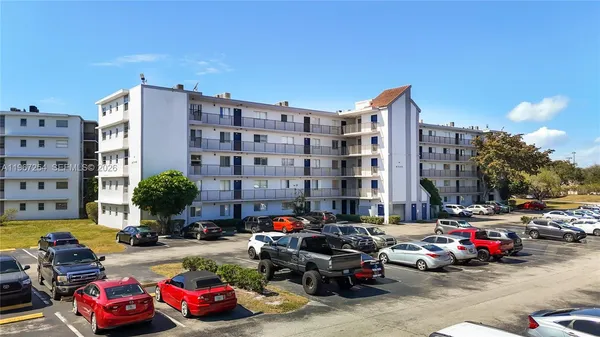 $2,050 | 8740 Sherman Circle North, Unit 206, Miramar, FL 33025