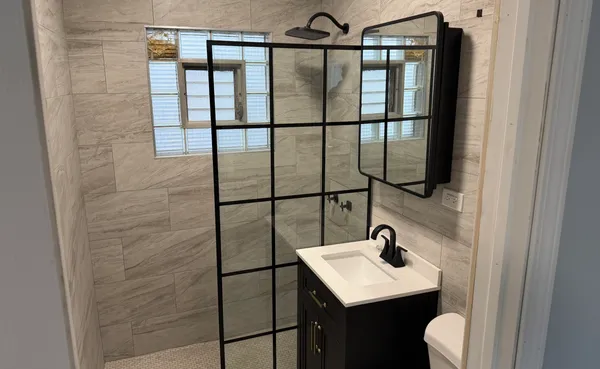 $2,995 | 1726 North Artesian Avenue, Unit 1, Chicago, IL 60647