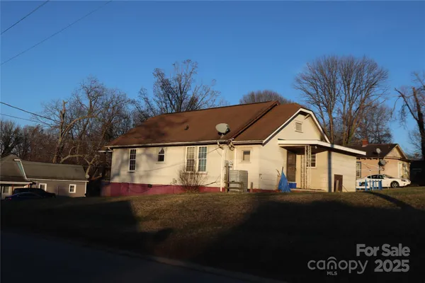 $1,865,000 | 2028 Kennedy Drive, Unit 157, Statesville, NC 28677