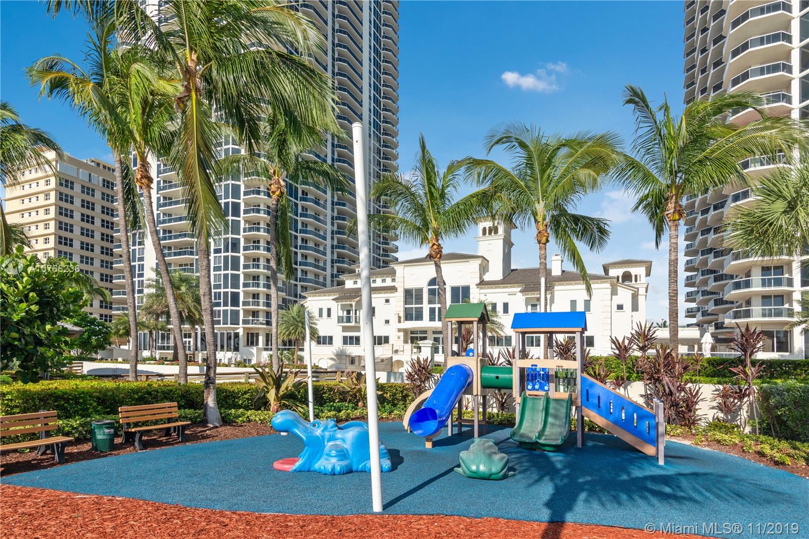4775 Collins Avenue, Unit PH4206 Miami Beach, FL 33140 - Photo 18 of 26 Outdoor Playground