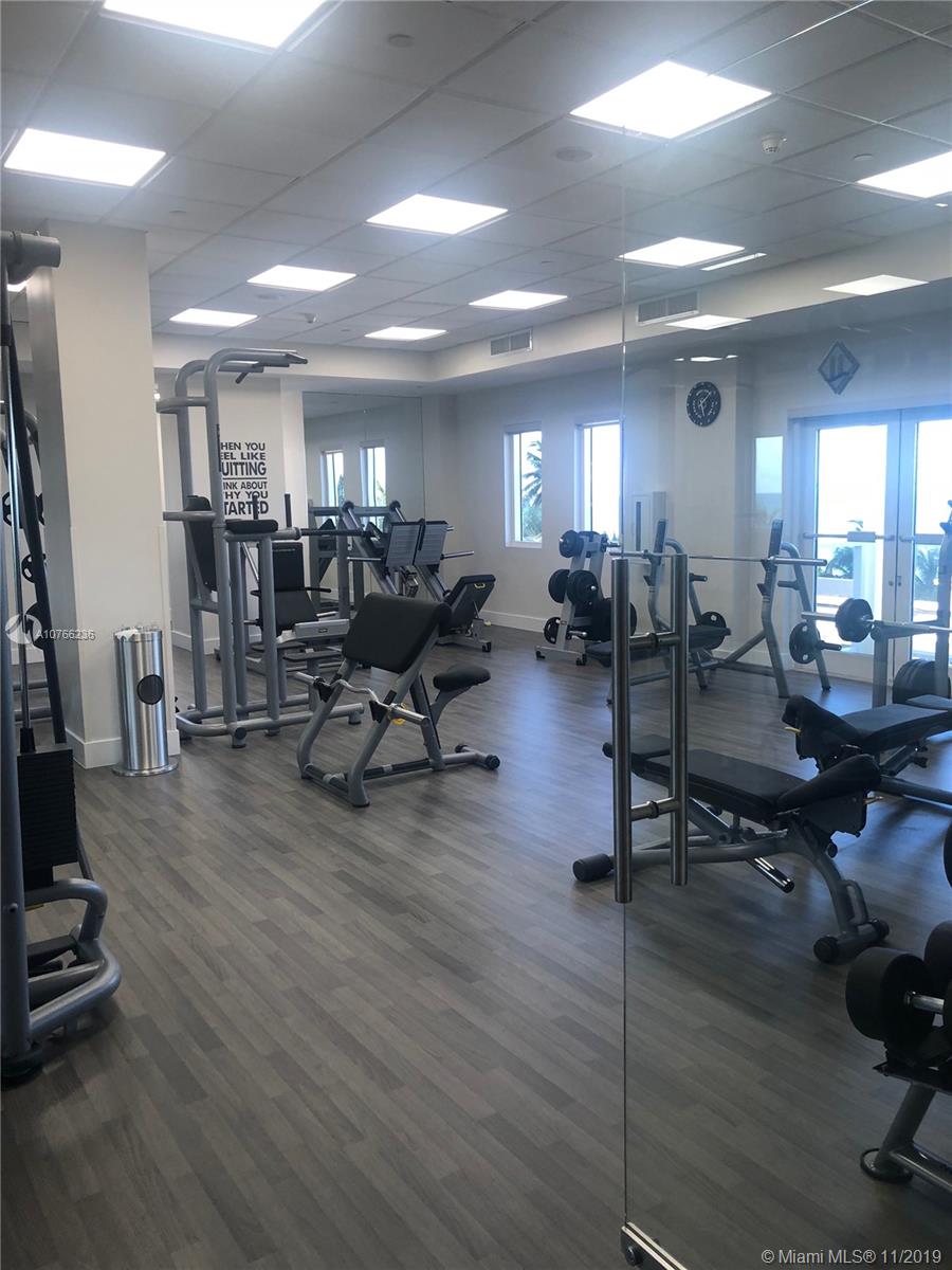 4775 Collins Avenue, Unit PH4206 Miami Beach, FL 33140 - Photo 22 of 26