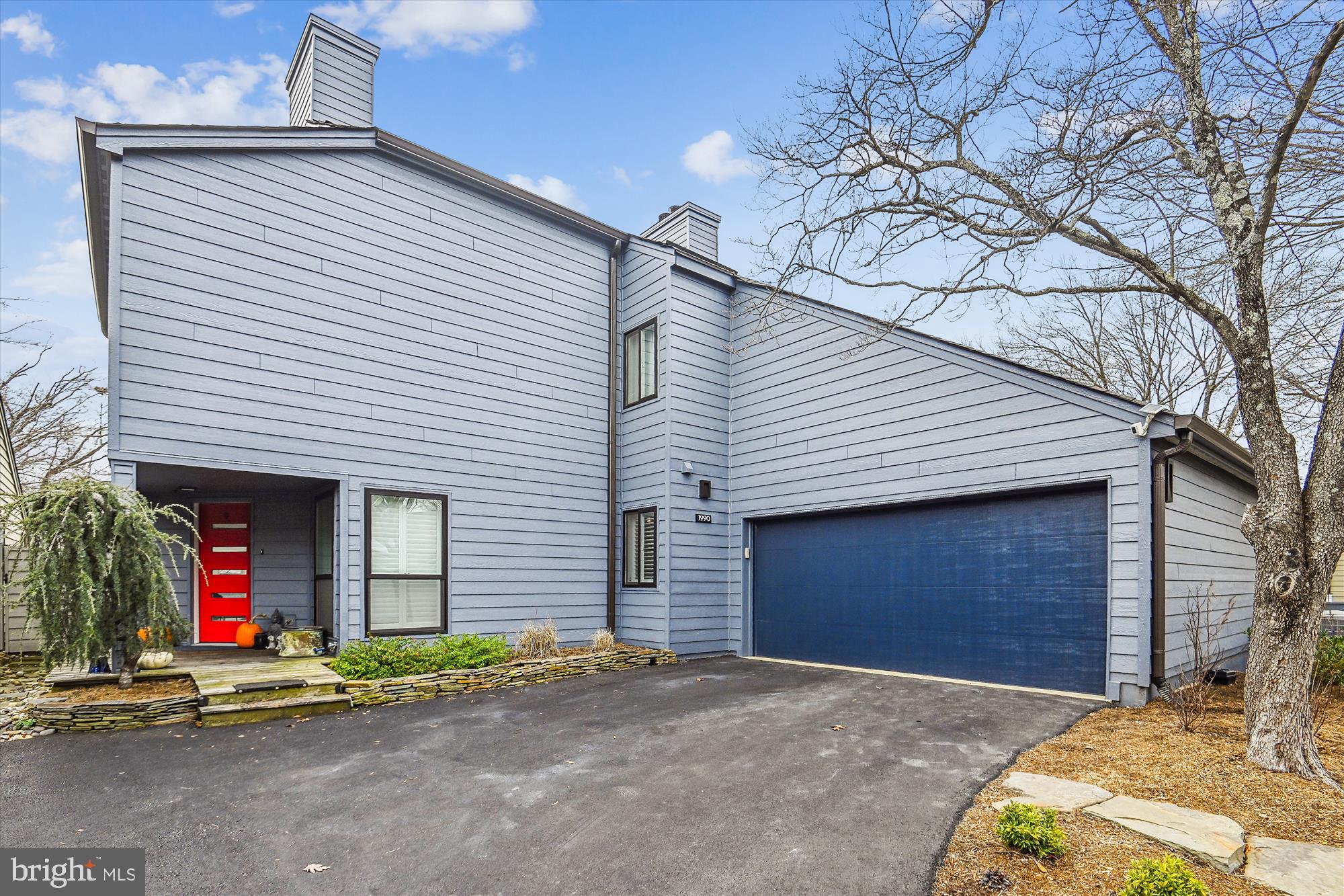 1990 Solaridge Court Reston, VA 20191 - Photo 1 of 53 Secluded Neighborhood Close to Everything