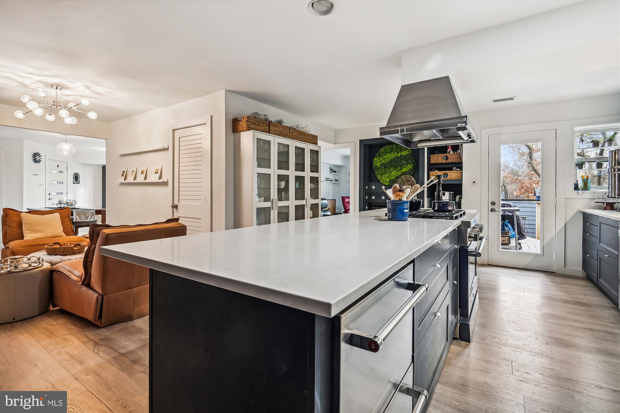 1990 Solaridge Court Reston, VA 20191 - Photo 13 of 53