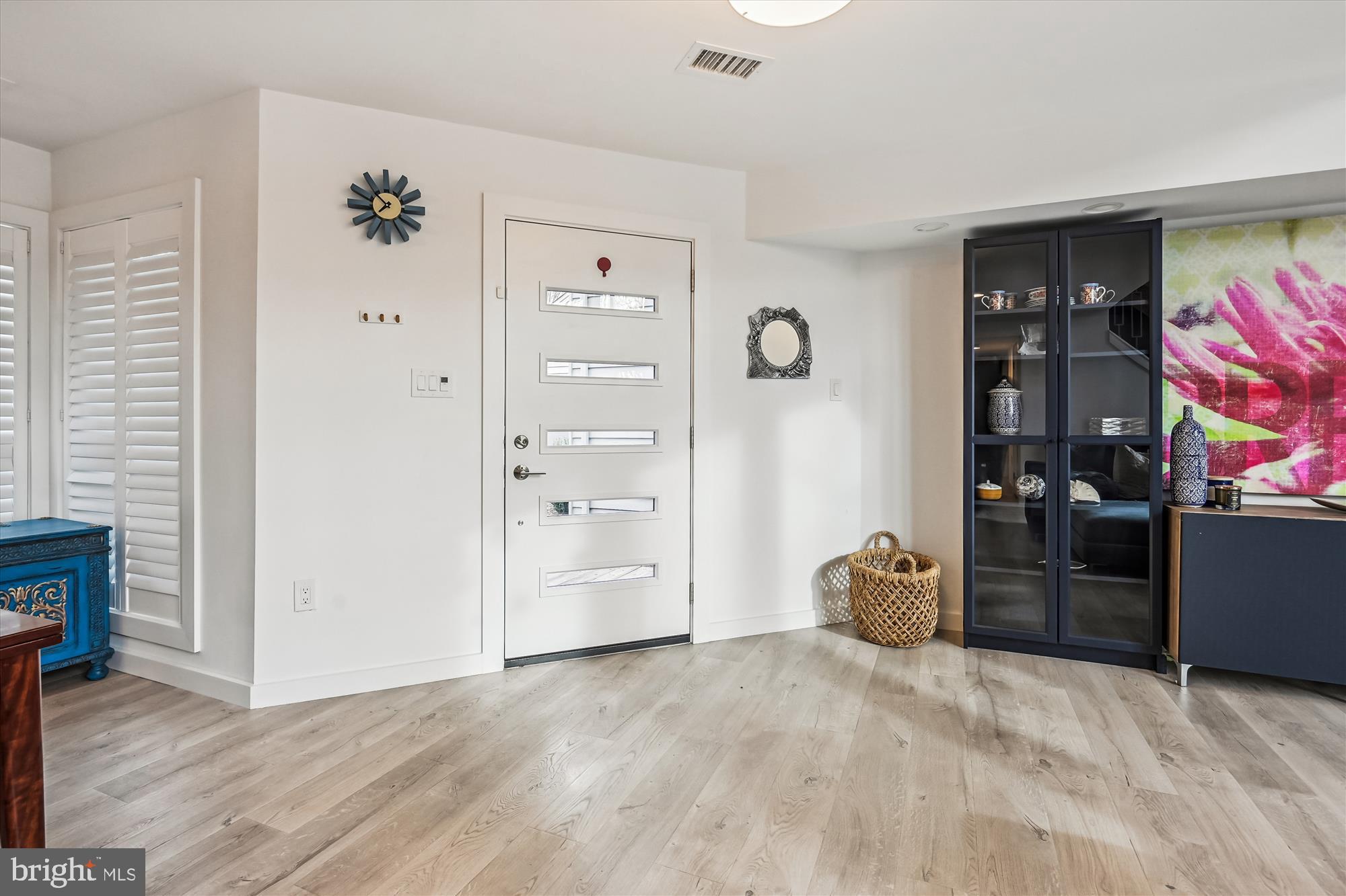 1990 Solaridge Court Reston, VA 20191 - Photo 6 of 53