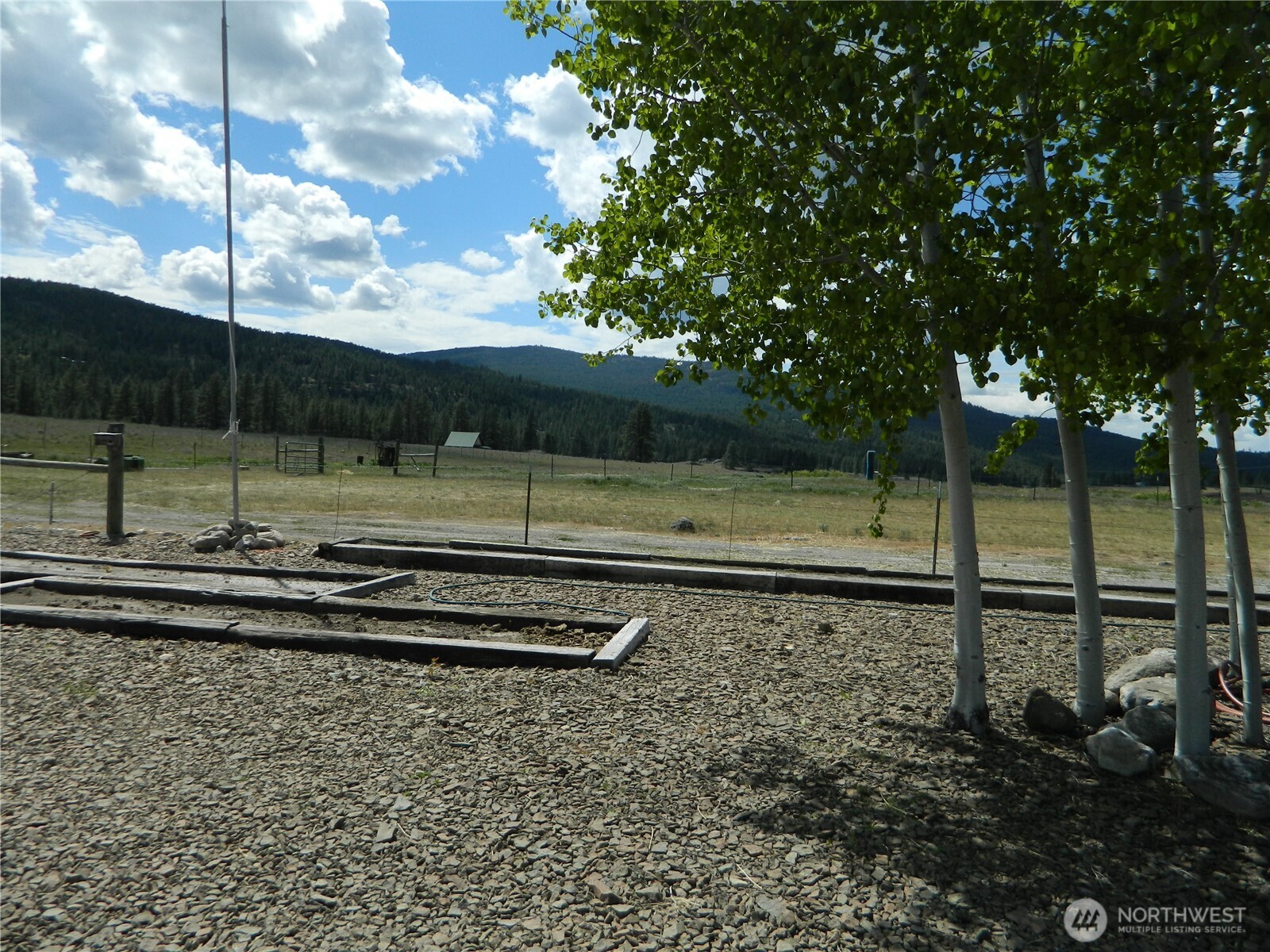 29 Duck Flats Road Tonasket, WA 98855 - Photo 9 of 25 a view of a park