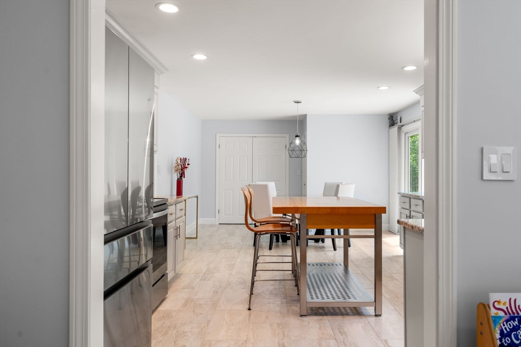 5 Patrick Circle Stoneham, MA 02180 - Photo 10 of 40