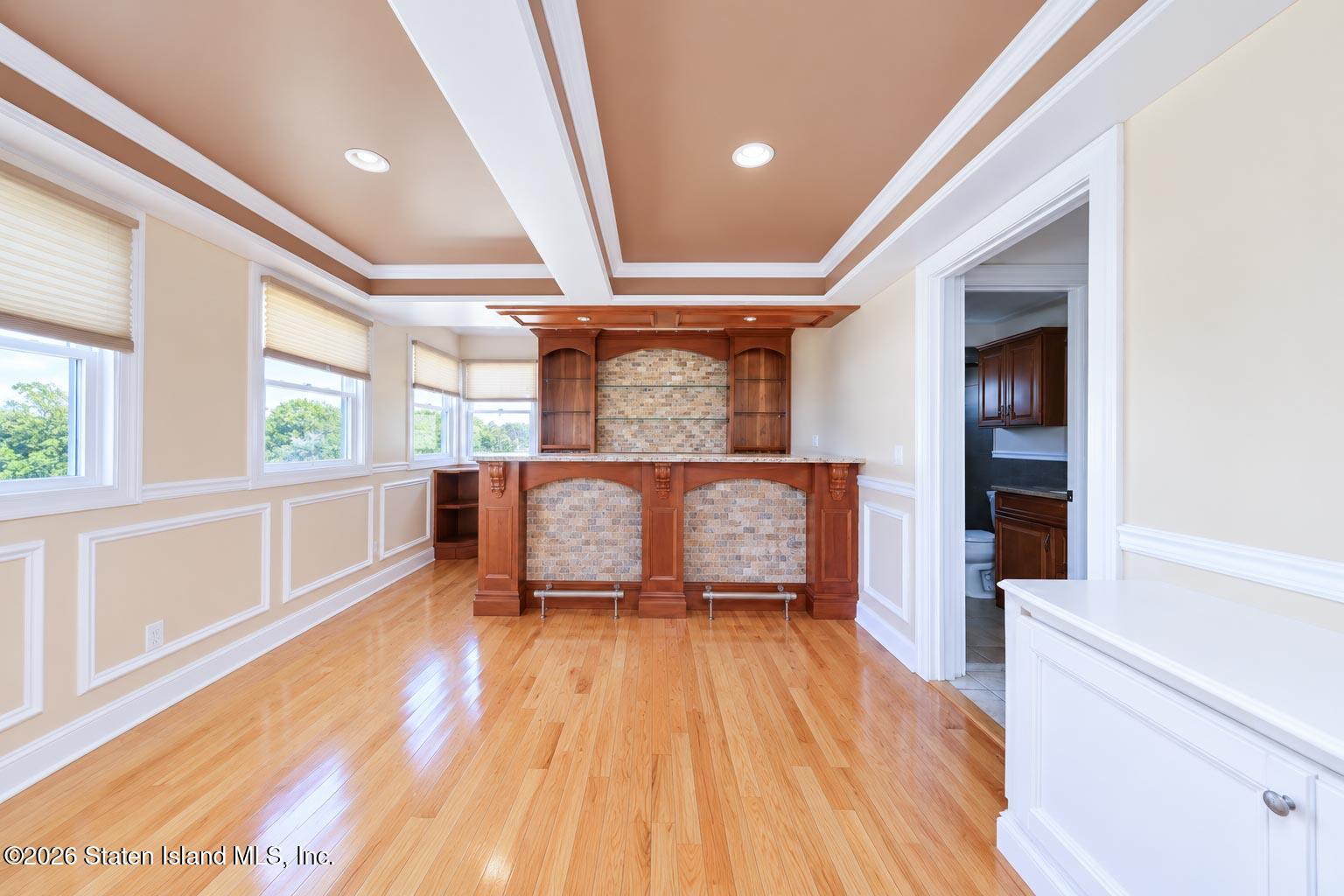 643 Rathbun Avenue Staten Island, NY 10312 - Photo 5 of 45 2