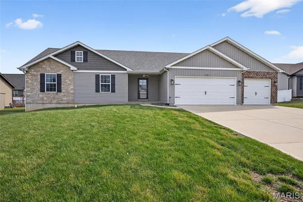$340,000 | 791 Glen Eagle Drive, Troy, MO 63379
