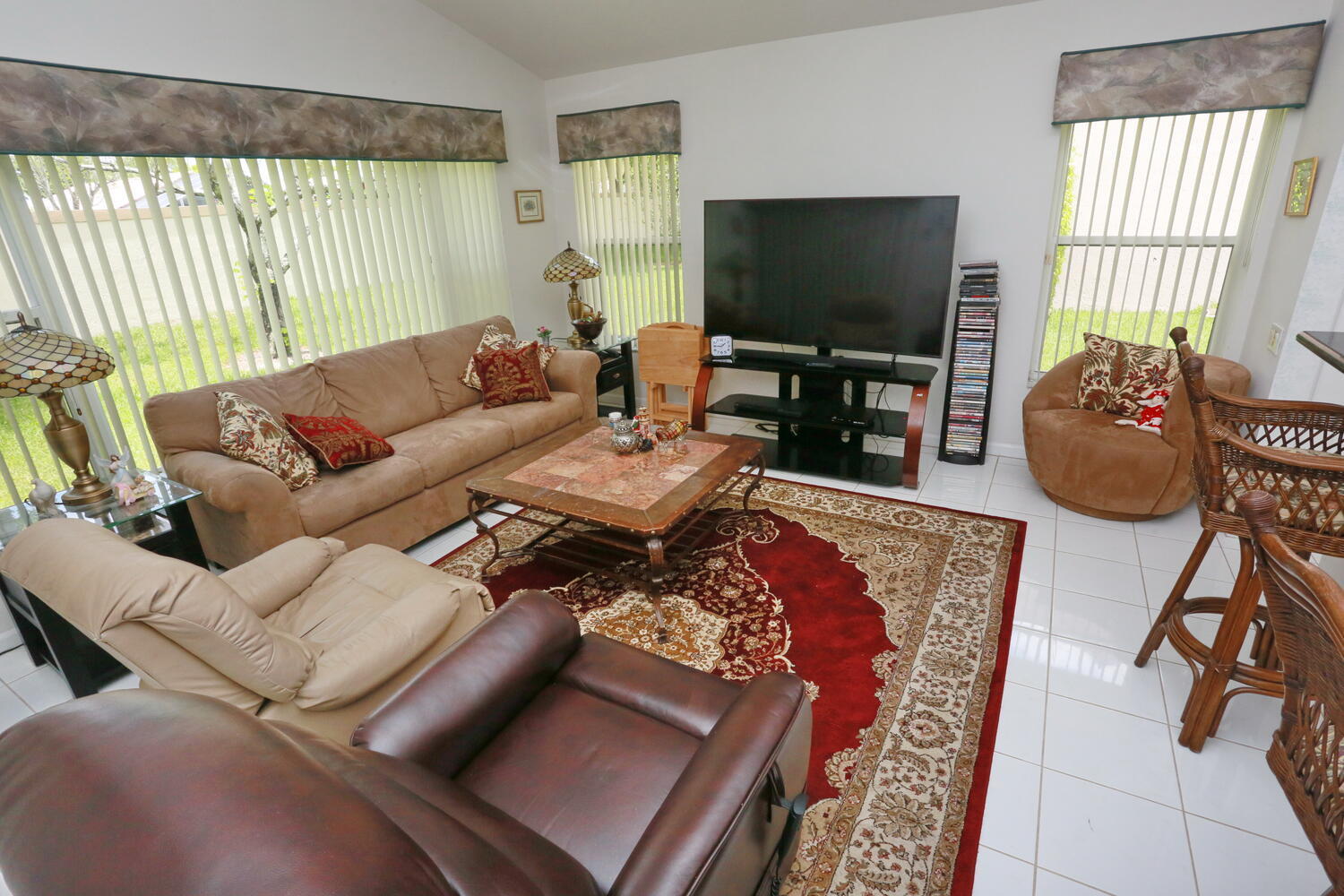6849 Sun River Road Boynton Beach, FL 33437 - Photo 10 of 35 10-Family Roomjpg