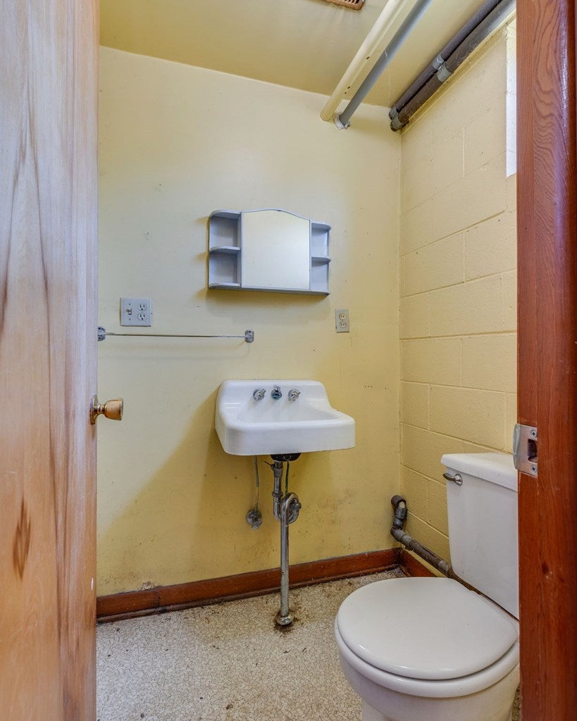 15060 Whites Mill Road Abingdon, VA 24210 - Photo 20 of 30 Gallery Image 20