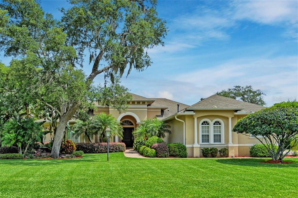 429 Raccoon Street Lake Mary, FL 32746 - Photo 1 of 1 STUNNING front elevation