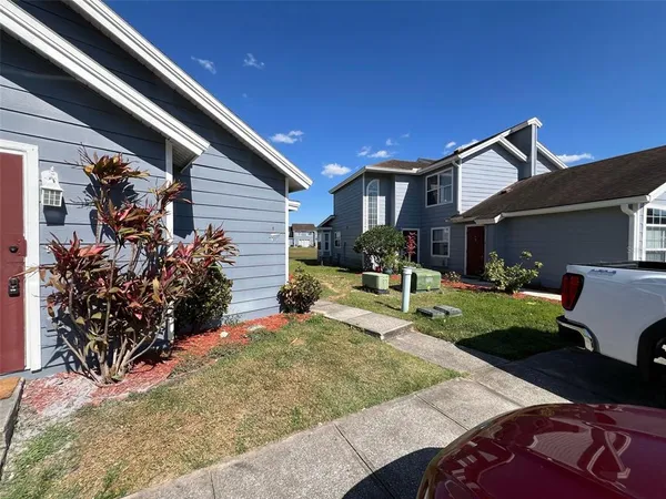 $1,100 | 833 Caribbean Drive, Unit B, Davenport, FL 33897