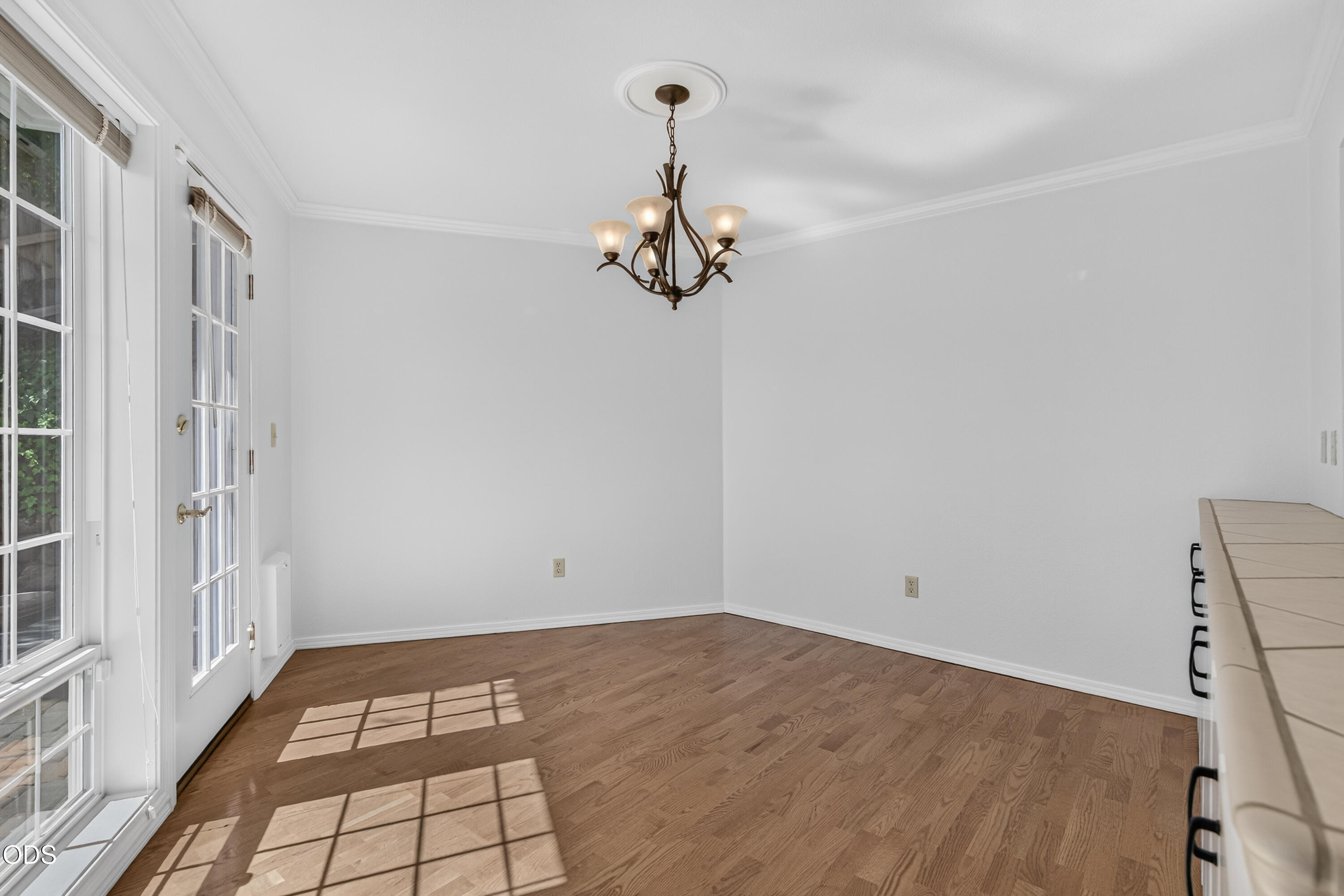 430 Wiley Street Ashland, OR 97520 - Photo 8 of 36