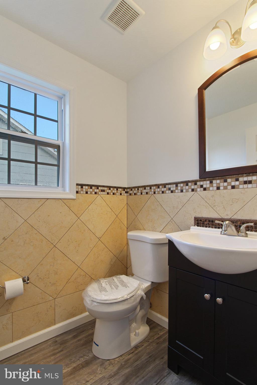 409 Chestnut Street Delta, PA 17314 - Photo 11 of 26 Gallery Image 11