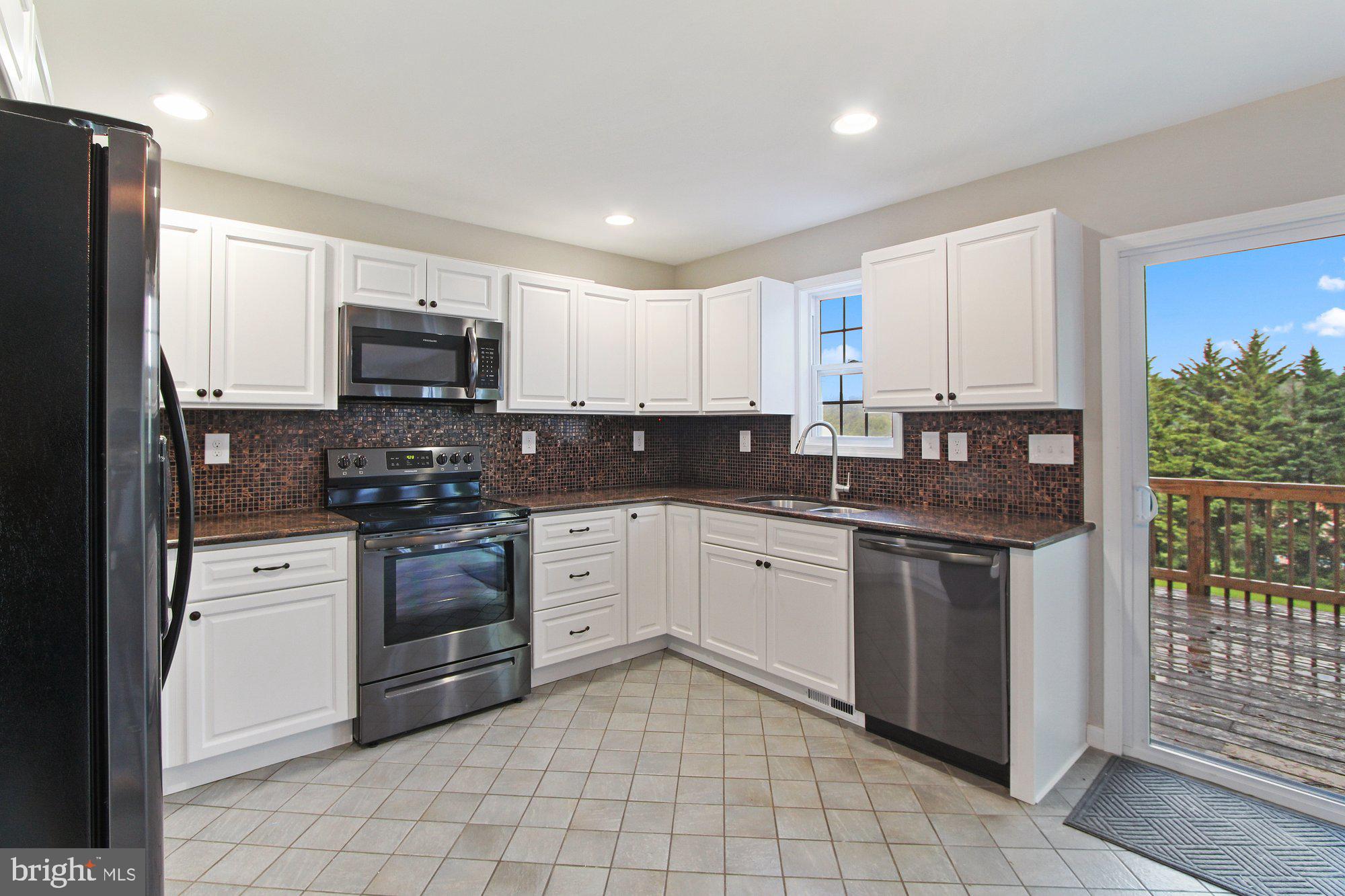 409 Chestnut Street Delta, PA 17314 - Photo 9 of 26 Gallery Image 9