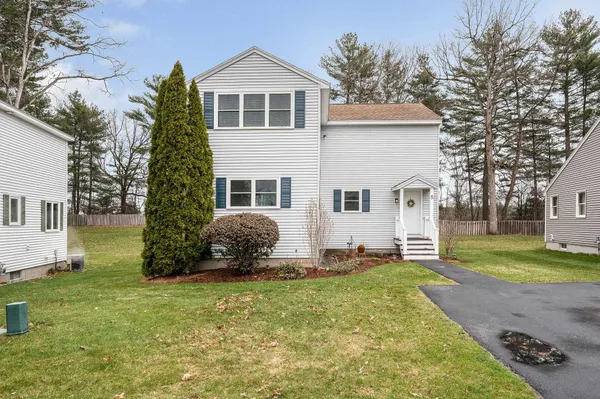 $455,000 | 8 Fitzpatrick Circle, Nashua, NH 03063