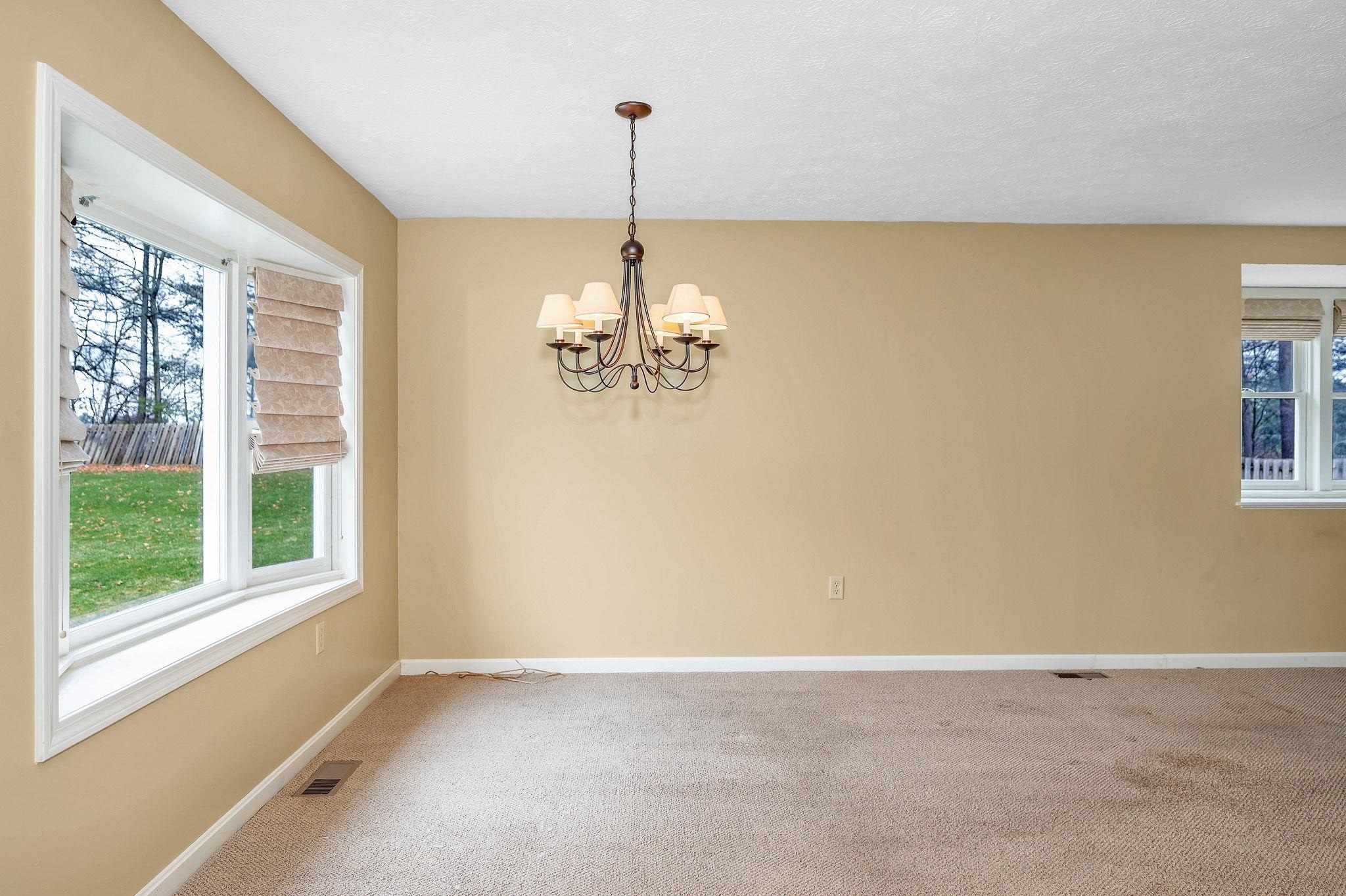 8 Fitzpatrick Circle Nashua, NH 03063 - Photo 12 of 46